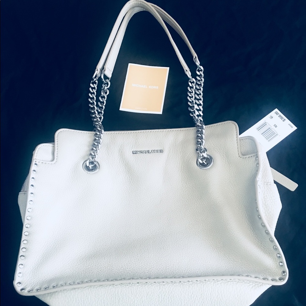 New and trendy bag MK
